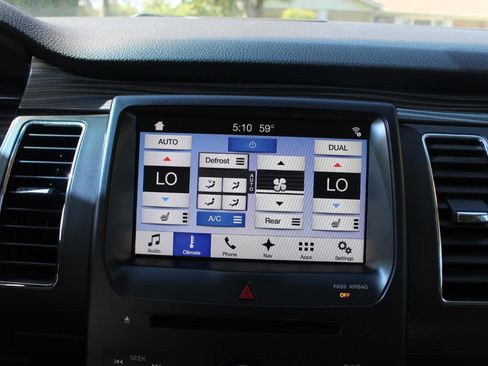 Used 2017 Ford Flex SEL w/ Equipment Group 202A FWD image 28