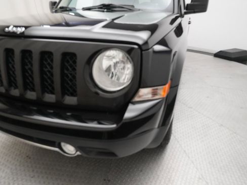 Used 2016 Jeep Patriot High Altitude image 21