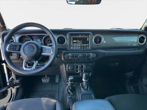 Certified 2023 Jeep Wrangler Unlimited Sahara w/ Cold Weather Group AWD/4WD image 17