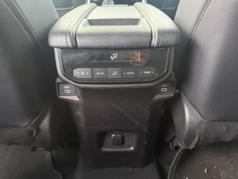 Used 2025 Toyota Grand Highlander AWD image 30