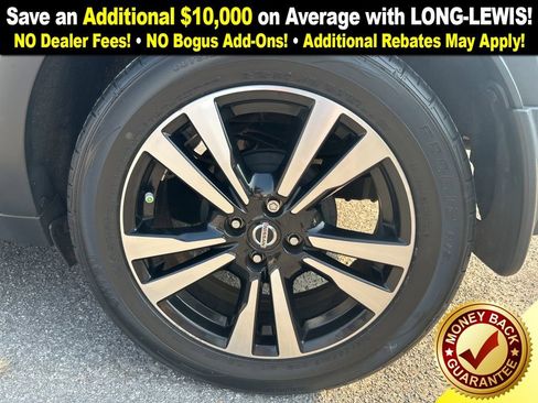 Used 2019 Nissan Kicks SR w/ Exterior Electronics Package image 10