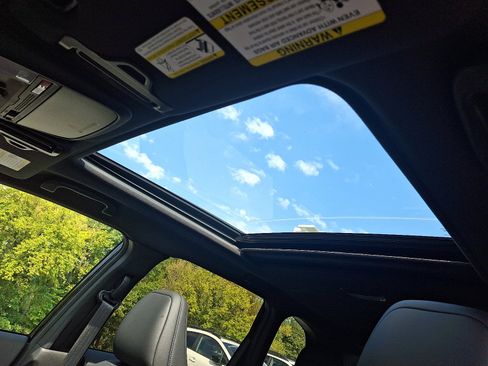 New 2025 Subaru Forester Limited image 10