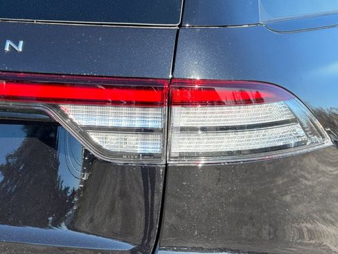 New 2026 Lincoln Aviator Reserve AWD/4WD image 26