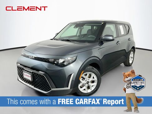 Used 2025 Kia Soul LX w/ LX Technology Package FWD image 1