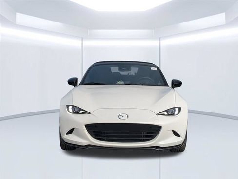 New 2026 MAZDA MX-5 Miata Club w/ Interior Package RWD image 10