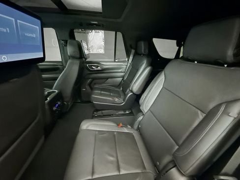Used 2023 Chevrolet Tahoe Z71 w/ Z71 Off-Road Package AWD/4WD image 28