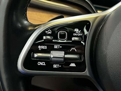 Certified 2022 Mercedes-Benz GLS 450 4MATIC image 19