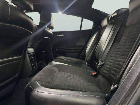 Used 2019 Dodge Charger Scat Pack w/ Daytona Edition Group RWD image 36