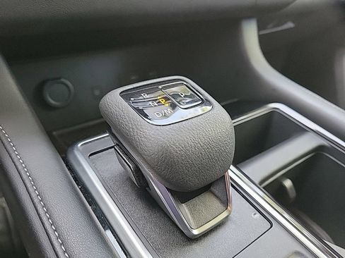 Used 2025 Nissan Pathfinder SL AWD/4WD image 27