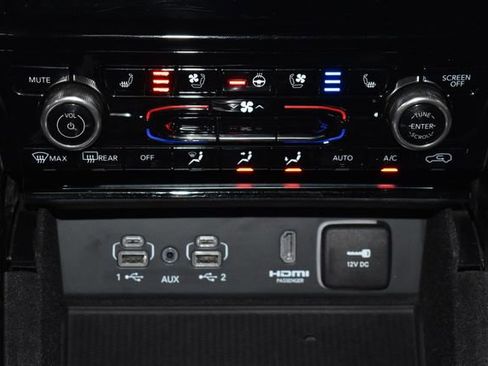 Used 2022 Jeep Grand Cherokee Summit image 20