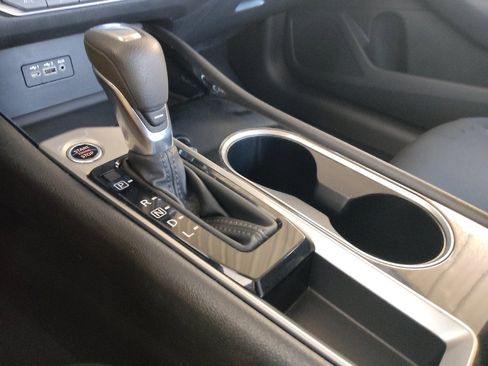 Used 2024 Nissan Altima 2.5 SV FWD image 26