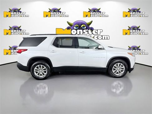 Used 2020 Chevrolet Traverse LT image 4