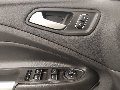 Used 2019 Ford Escape SE FWD image 27