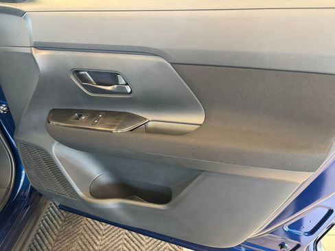 New 2026 Nissan Kicks S image 19