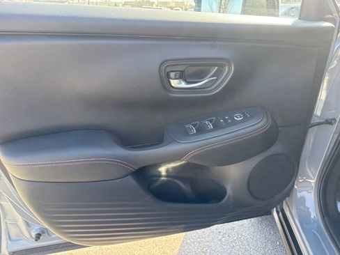 Certified 2023 Honda HR-V Sport image 9