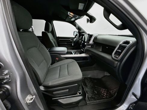 Used 2024 RAM 1500 Big Horn AWD/4WD image 31