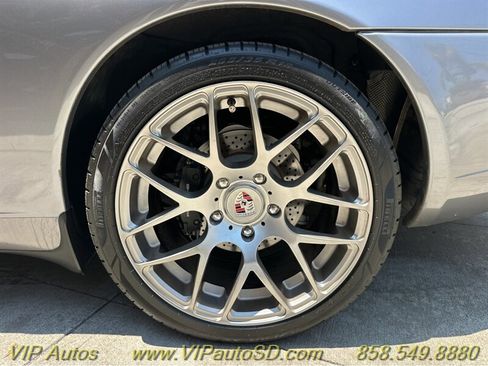 Used 2001 Porsche 911 Carrera 4 image 15