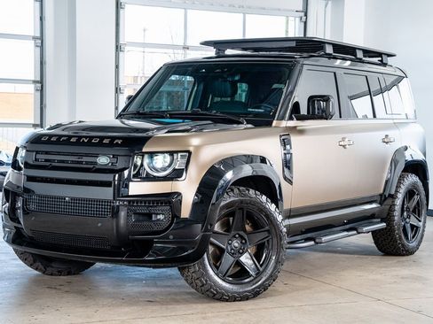 Used 2025 Land Rover Defender 110 X image 2