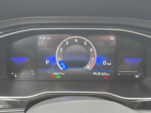 Used 2024 Volkswagen Jetta SE FWD image 20