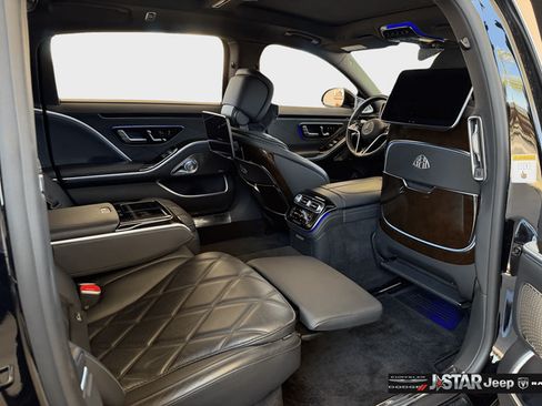 Used 2023 Mercedes-Benz Maybach S 680 4MATIC image 33