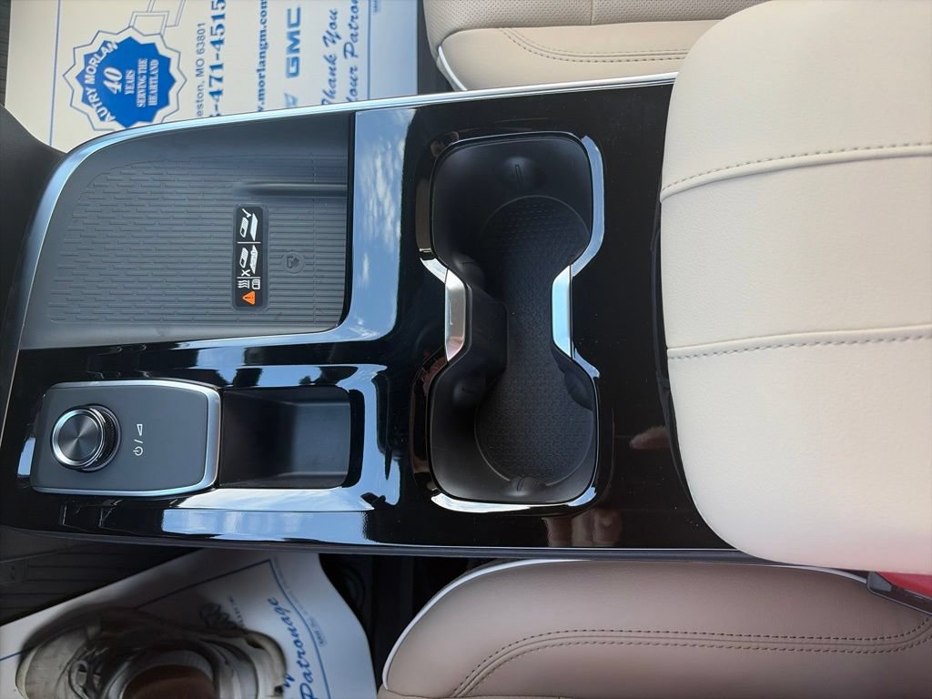 New 2027 Buick Enclave Preferred w/ LPO, Floor Liner Package AWD/4WD image 24