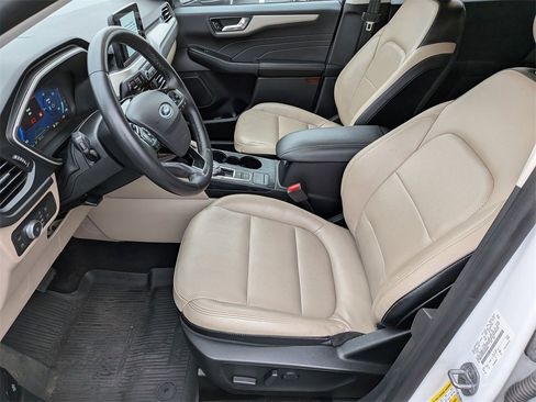 Used 2022 Ford Escape SEL w/ Technology Package image 18