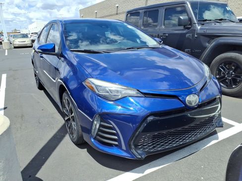 Used 2019 Toyota Corolla SE w/ Carpet Mat Package (TMS) FWD image 2