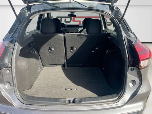 Used 2021 Nissan Kicks S image 24