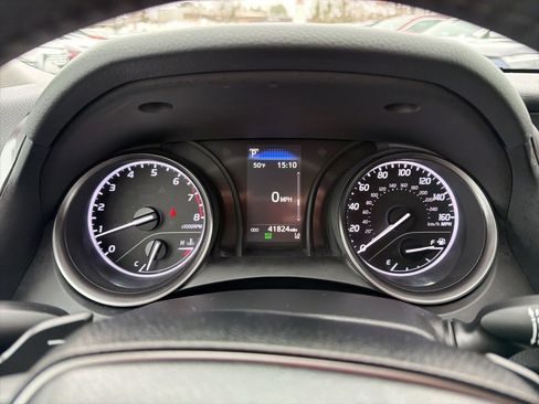 Used 2023 Toyota Camry SE image 25