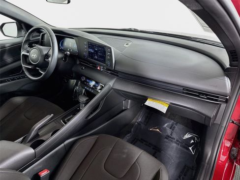 Certified 2026 Hyundai Elantra Sport FWD image 26