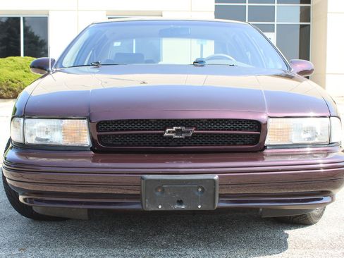 Used 1996 Chevrolet Impala SS RWD image 7