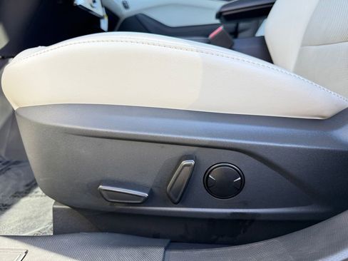 Used 2025 Ford Mustang Mach-E Premium image 10