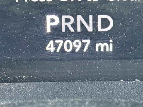 Used 2018 Jeep Wrangler Unlimited Sahara image 27