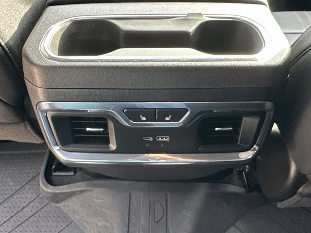 Used 2025 Chevrolet Silverado 3500 High Country w/ High Country Premium Package AWD/4WD image 22