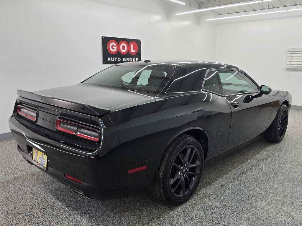 Used 2022 Dodge Challenger GT w/ Blacktop Package AWD/4WD image 8
