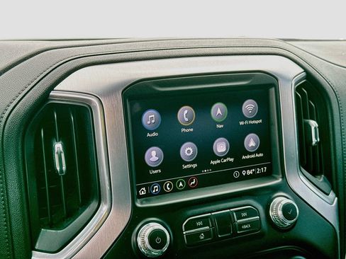 Used 2020 GMC Sierra 1500 SLT RWD image 15
