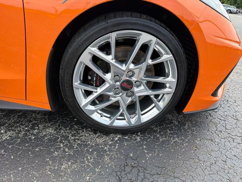 Used 2024 Chevrolet Corvette Stingray Coupe w/ Z51 Performance Package RWD image 23