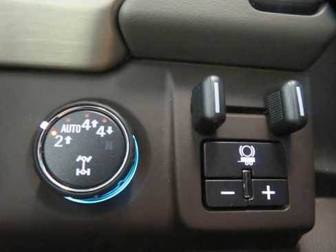 Used 2018 GMC Yukon XL Denali w/ Denali Ultimate Package AWD/4WD image 35