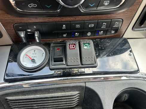 Used 2018 RAM 3500 Laramie AWD/4WD image 50