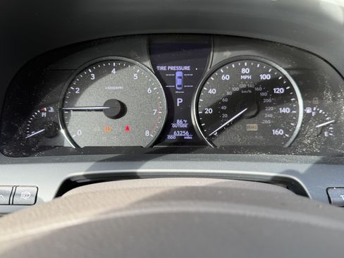 Used 2013 Lexus LS 460 w/ Comfort Pkg RWD image 22