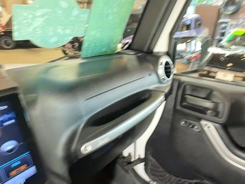 Used 2015 Jeep Wrangler Sahara w/ Connectivity Group image 30