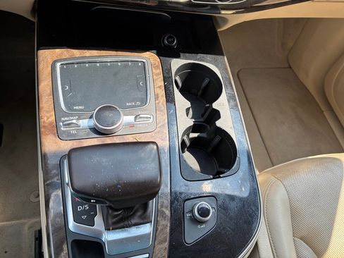 Used 2018 Audi Q7 3.0T Prestige image 12