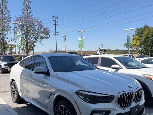 Used 2021 BMW X6 xDrive40i w/ M Sport Package AWD/4WD image 3