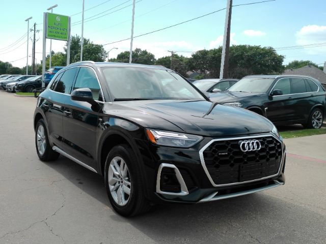 Used 2023 Audi Q5 2.0T Premium w/ Convenience Package AWD/4WD image 4