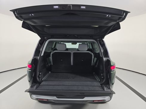 Used 2024 Rivian R1S Adventure AWD/4WD image 15