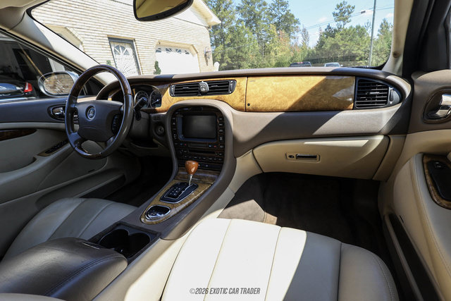 Used 2005 Jaguar S-TYPE 4.2 RWD image 33