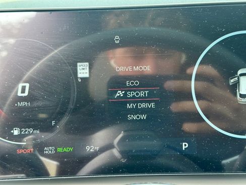 Used 2026 Hyundai Tucson Limited w/ Tow & Go Package AWD/4WD image 43