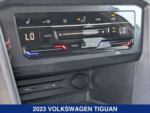 Used 2023 Volkswagen Tiguan SE R-Line FWD image 17