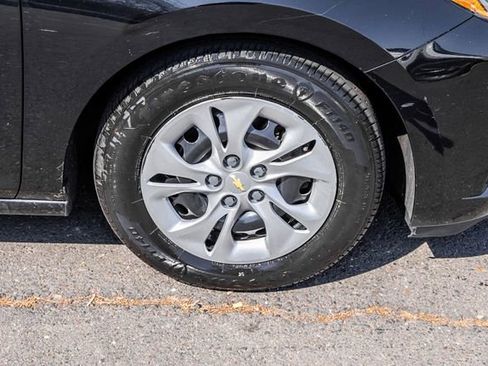 Used 2019 Chevrolet Cruze Sedan FWD image 8