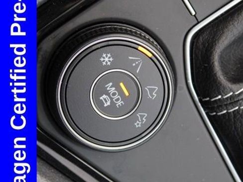 Used 2024 Volkswagen Taos SE image 42